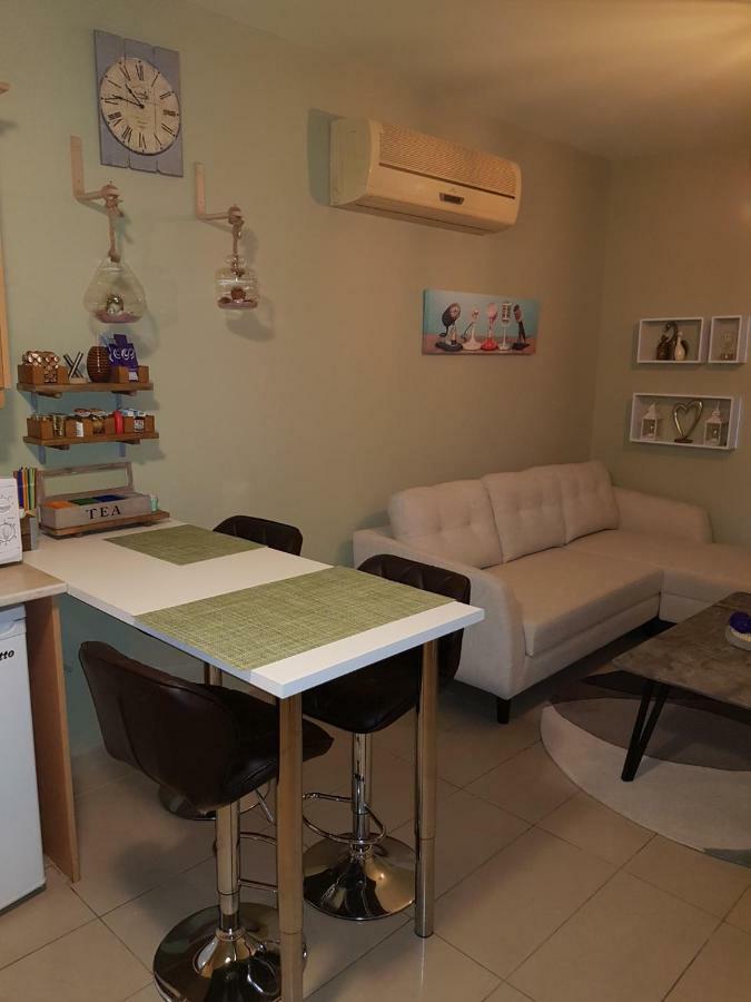 Ria Court 33 Apartment Larnaca Exterior photo