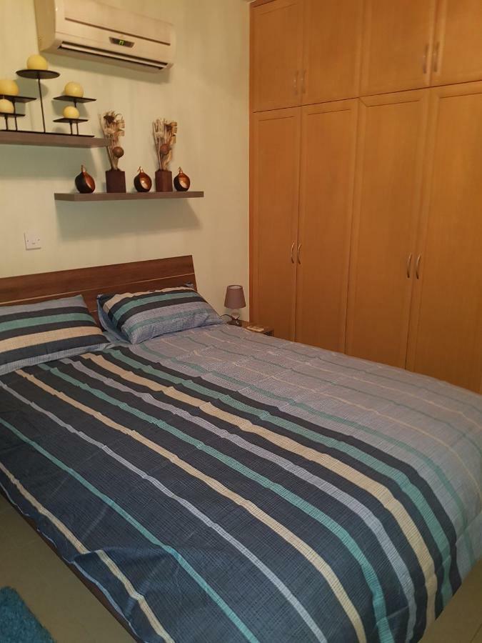 Ria Court 33 Apartment Larnaca Exterior photo
