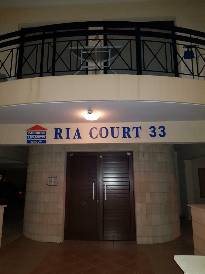 Ria Court 33 Apartment Larnaca Exterior photo